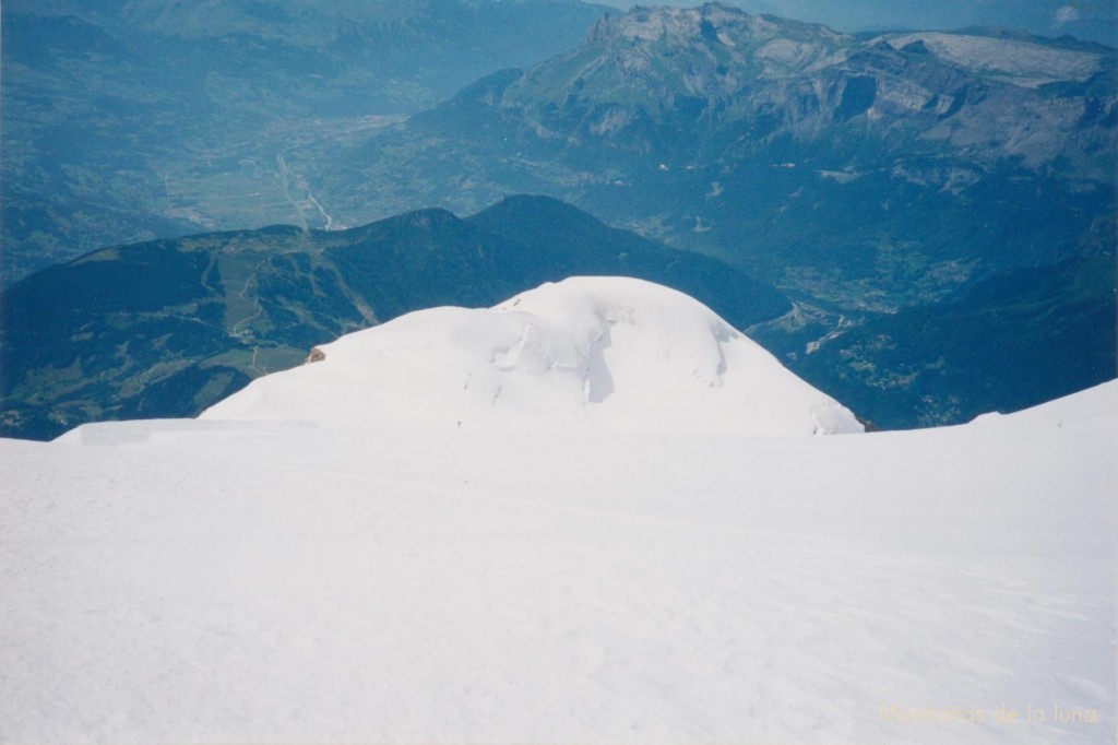 Bajando de la Dôme du Goûter a la Aiguille du Goûter