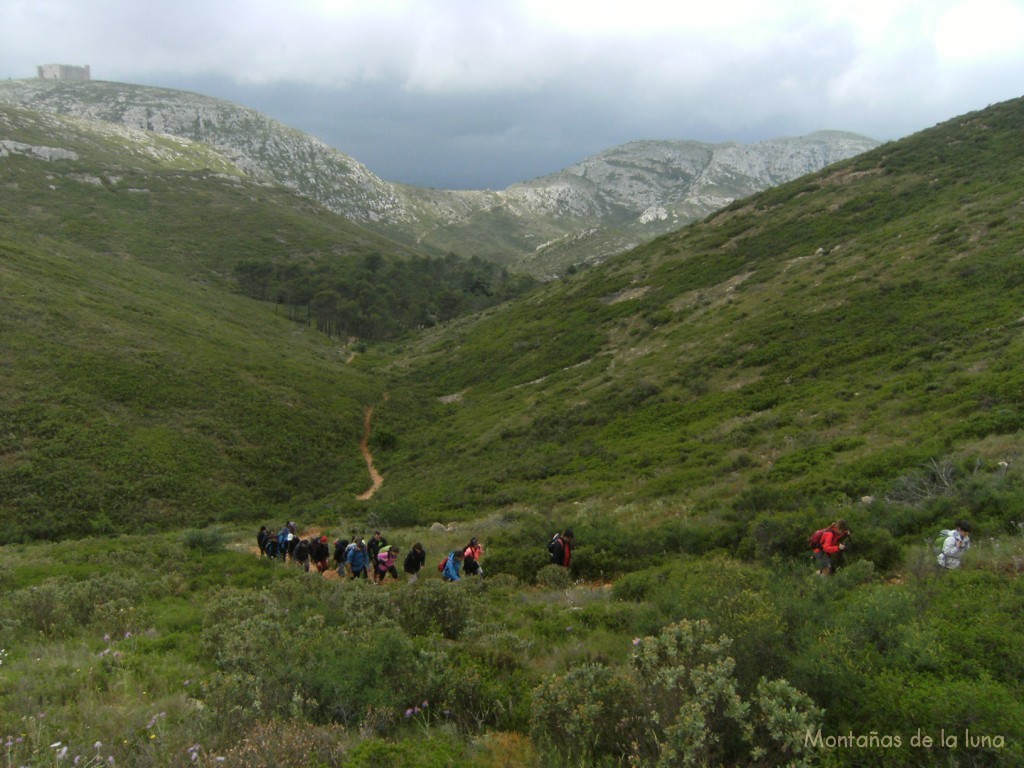 Subiendo a Montplà desde Santa Caterina