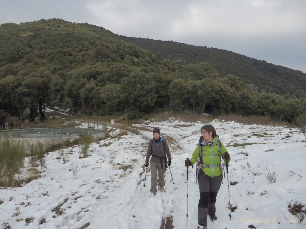 Pilu y Nuri en el Coll de Palestrins