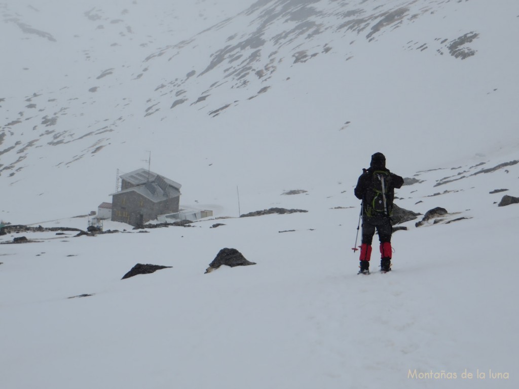 Josep llegando al Refugio de Góriz