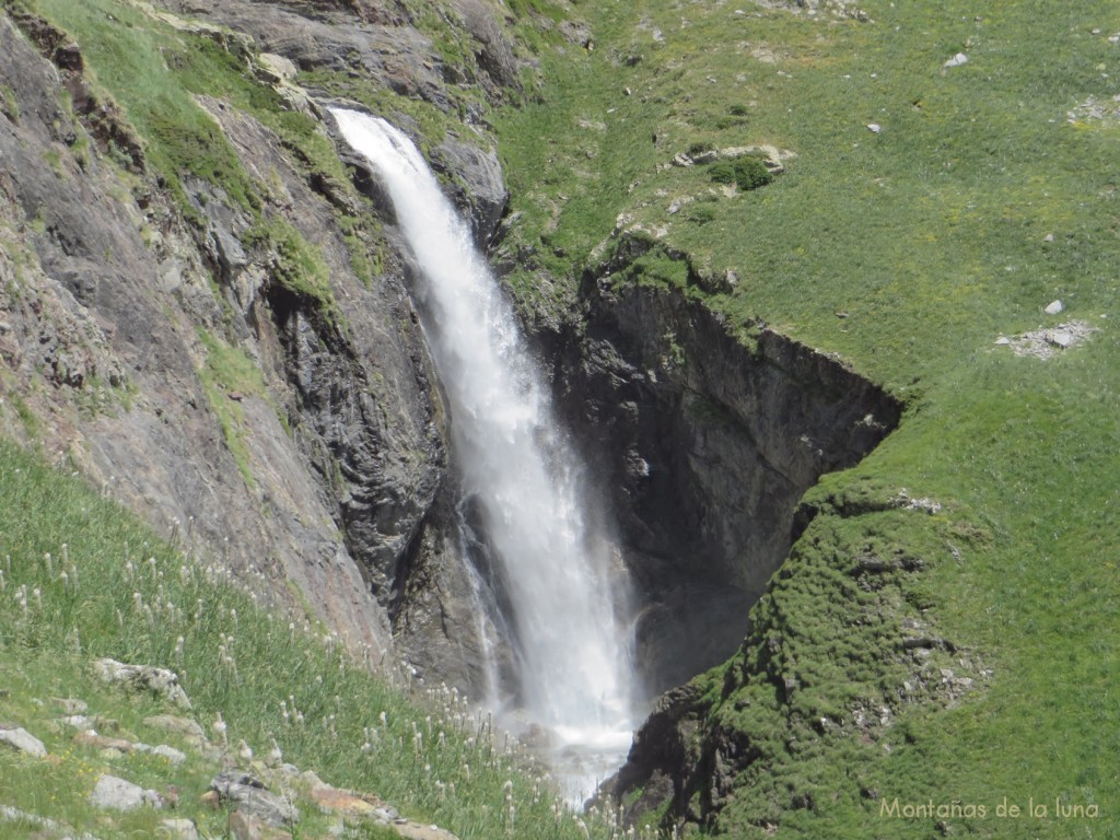 Cascada del final del valle