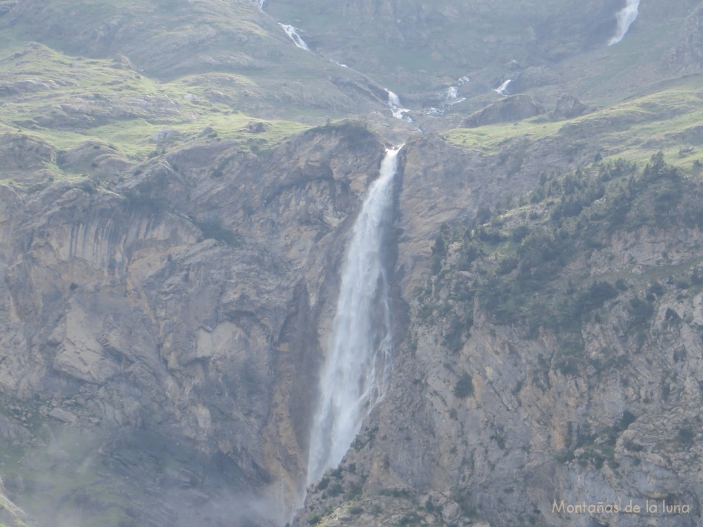 Cascada del Cinca