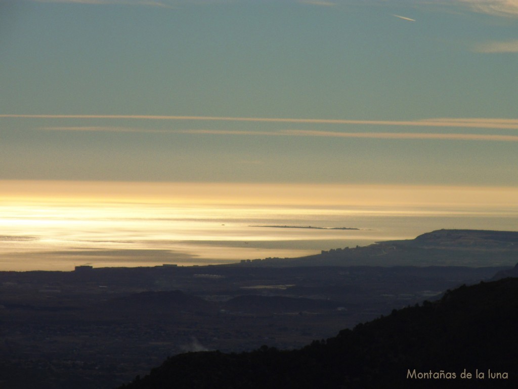 La Isla Tabarca y el Cabo de Santa Pola desde el Balcón de Alicante