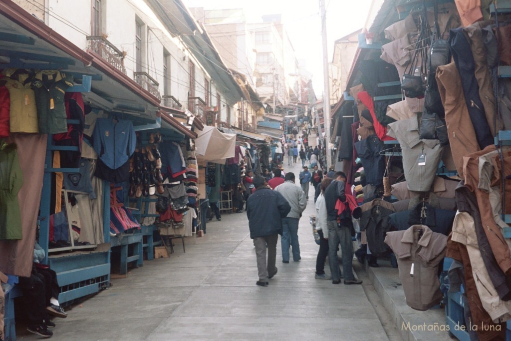 Quique e Infi en el Mercado de Las Brujas