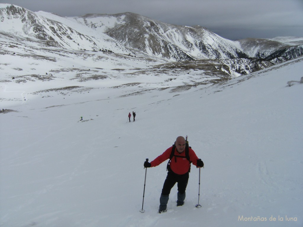 Josep llegando al Coll de La Marrana