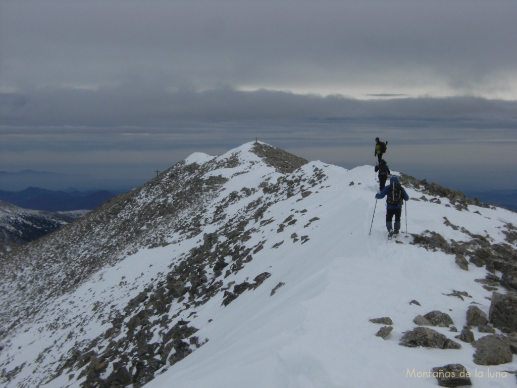 Regreso a la cima principal del Bastiments