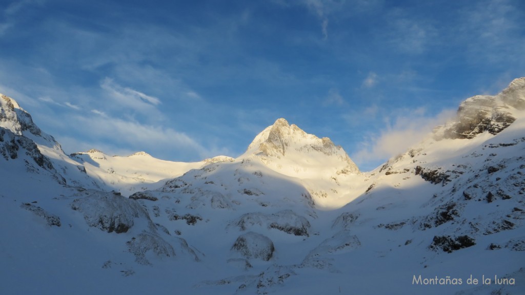 Amanece en la Forcanada y alto Valle del Nère