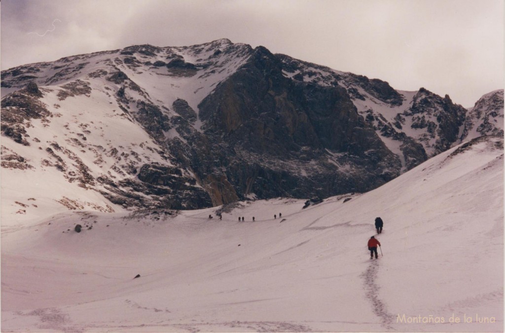 Arriba la cima del Posets