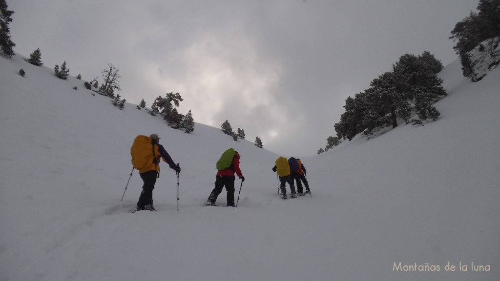 Subiendo al Estany de Cap de Port