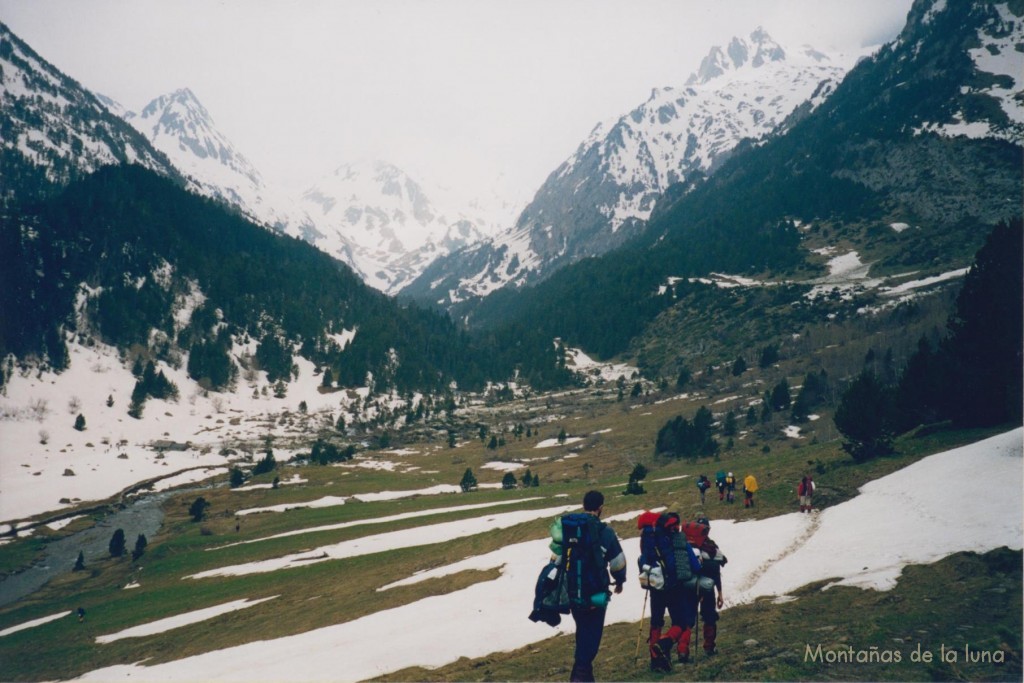 Camino del Refugio de Estós