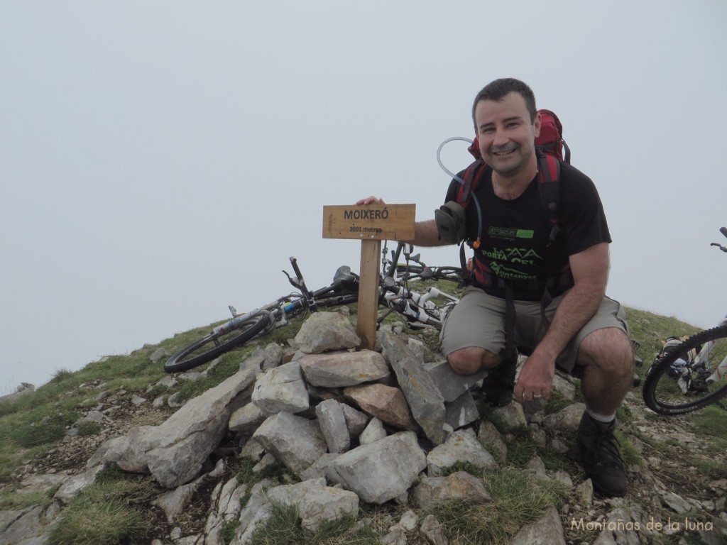 Joaquín en la cima del Moixeró o Serrat de Moixeró, 2.091 mts.