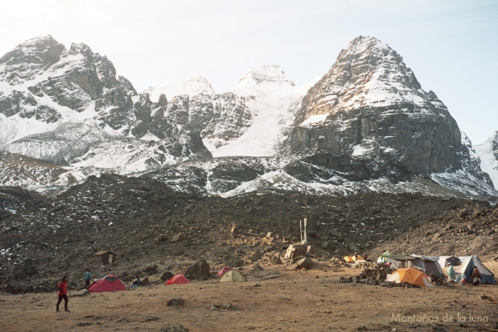 Campo Base de Los Condoriri, 4.620 mts.