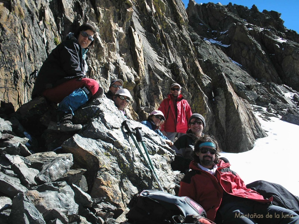 Parada a almorzar en la subida al Pico Austria