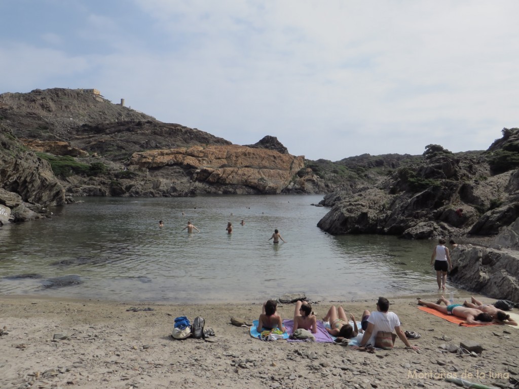 Descanso y baño en Cala Jugadora