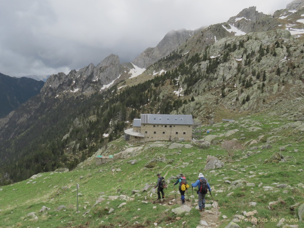 Llegando al Refugio Ángel Orús