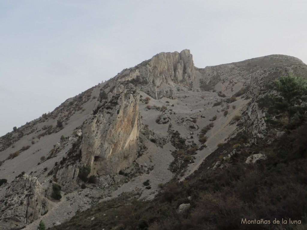 Cresta y escarpes del Morret de La Terra Nova