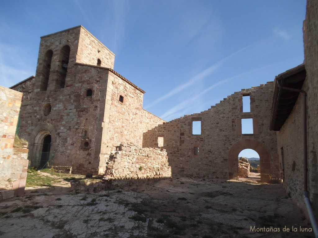 Santa María de Tagamanent en la cima, 1.059 mts.