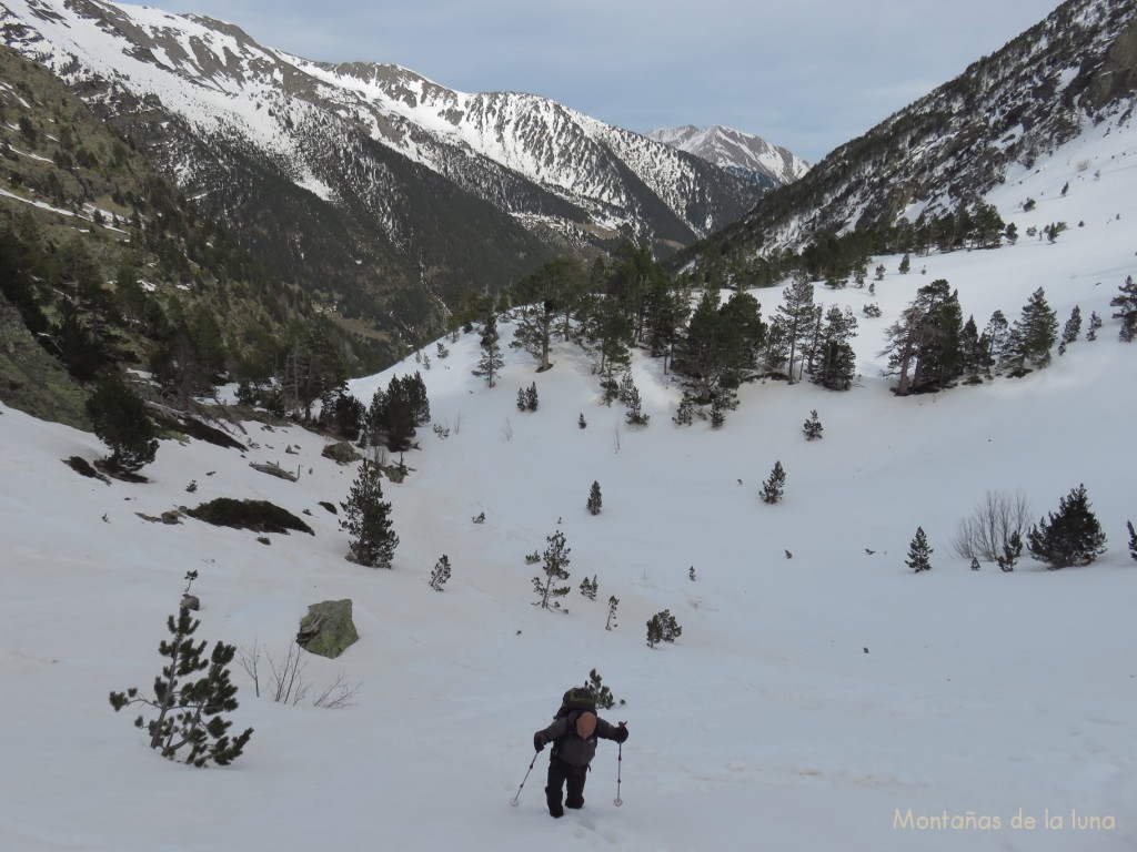 Josep camino del Collet del Comapedrosa