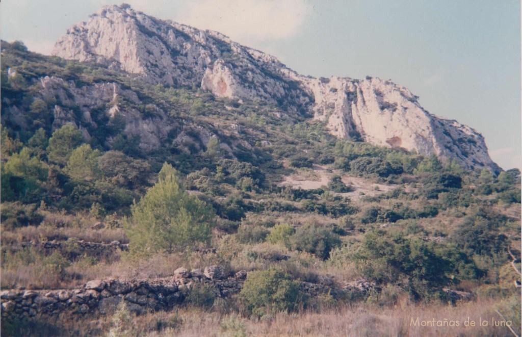 Bajo la Peña de La Mina