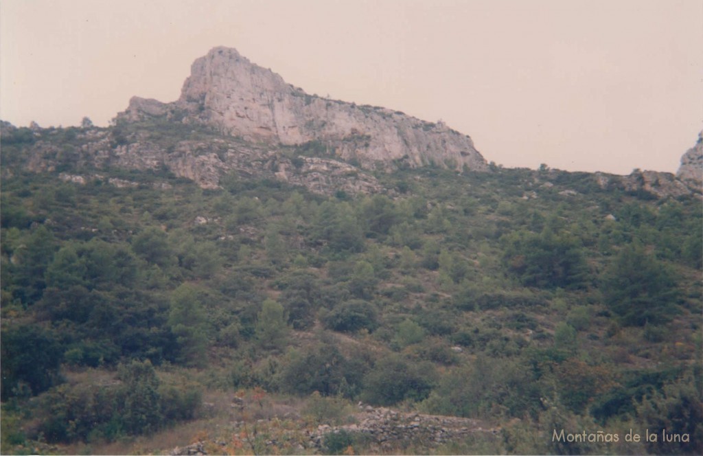 Escarpes cerca de la Peña de La Mina