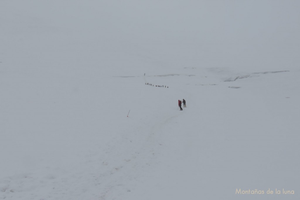 Bajando al Campo 1 bajo la tormenta