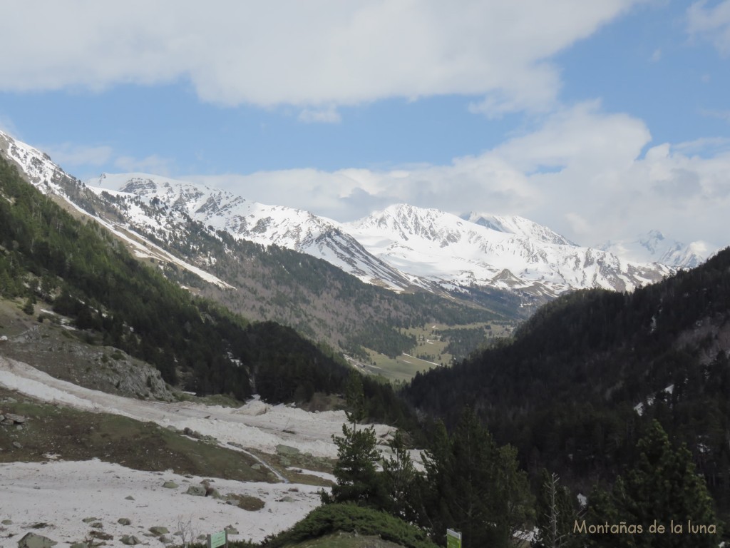 Valle de Estós desde el Refugio de Estós