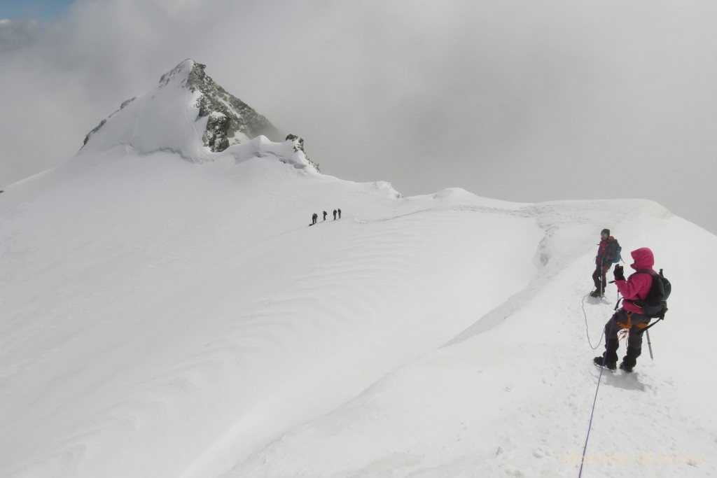 Bajando de la cima del Bishorn