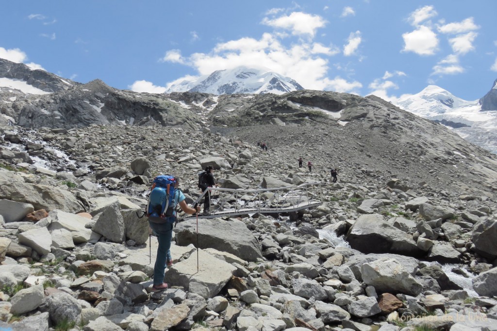 Subiendo a la lagunita bajo el Glaciar del Monte Rosa