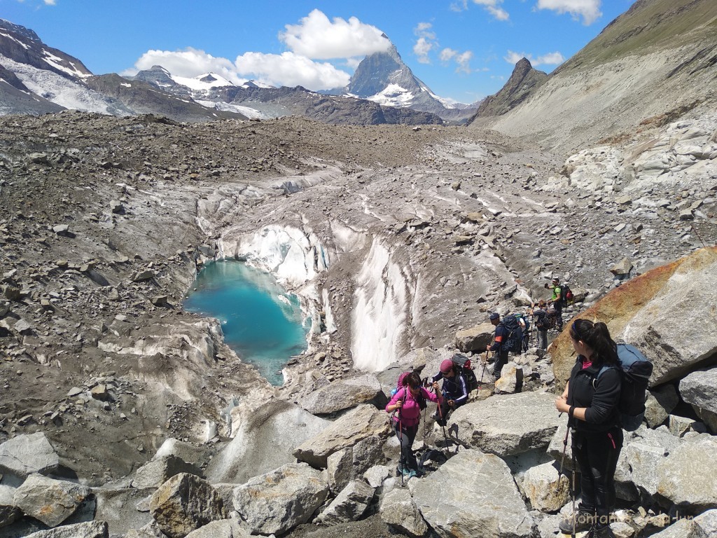 Recorrido hacia el Glaciar Grenx, delante Leti