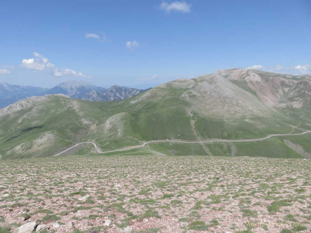 Abajo aparace el puerto de Coll de Pal, la Tosa d'Alp a la derecha