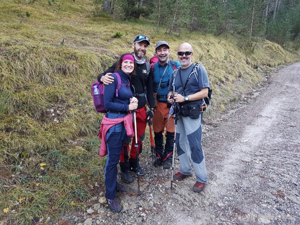 De izquierda a derecha: Anna Senmark, Javi Berenguer, Joaquín y Luis Guerrero en el Coll de Bauma