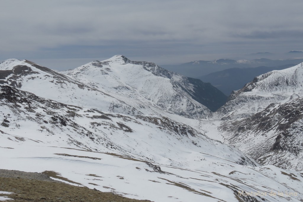 Valle del Freser con el Balandrau en el centro