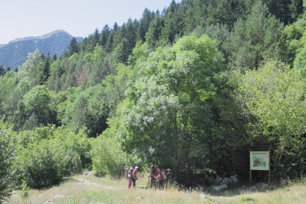 Comienza la senda de subida al Valle de Llubriqueto