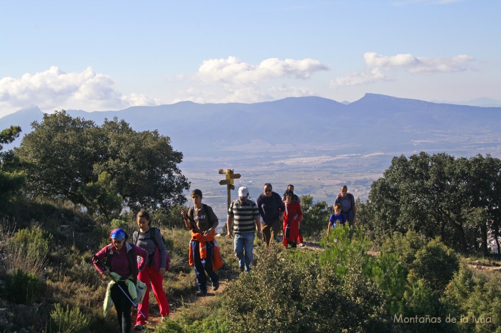 Cruce de recorridos cerca del Alt del Canyo, detrás el Alt del Carrascalet, Portell de Catí y Despeñador