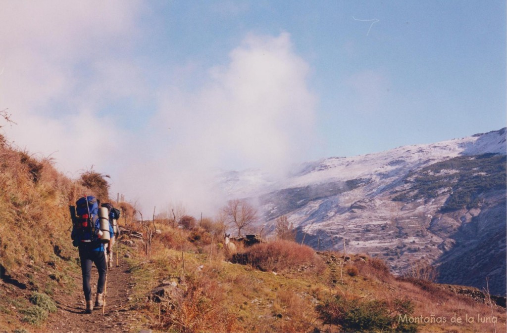 Subiendo por el valle de Trevélez