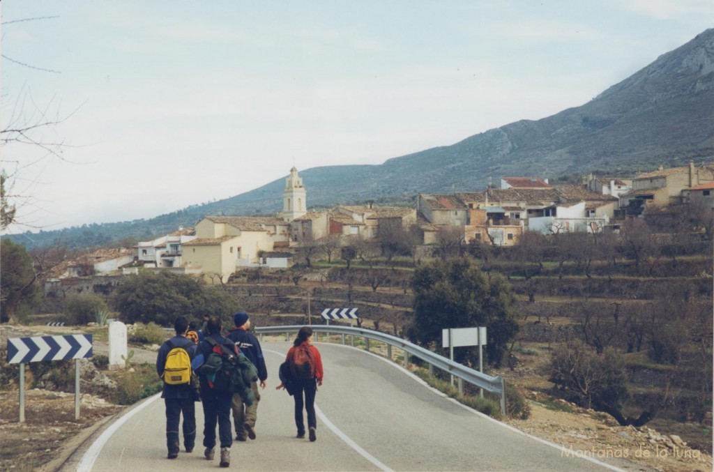 Llegando a Famorca