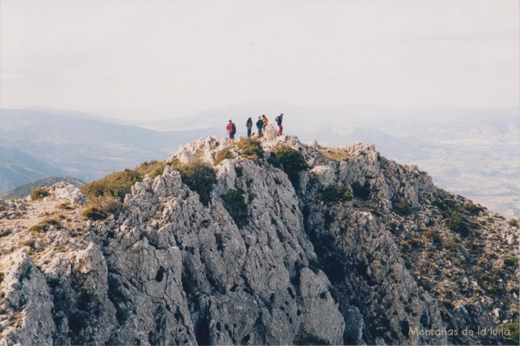 Cima secundaria del Recingle Alt o El Serrella, 1.359 mts.