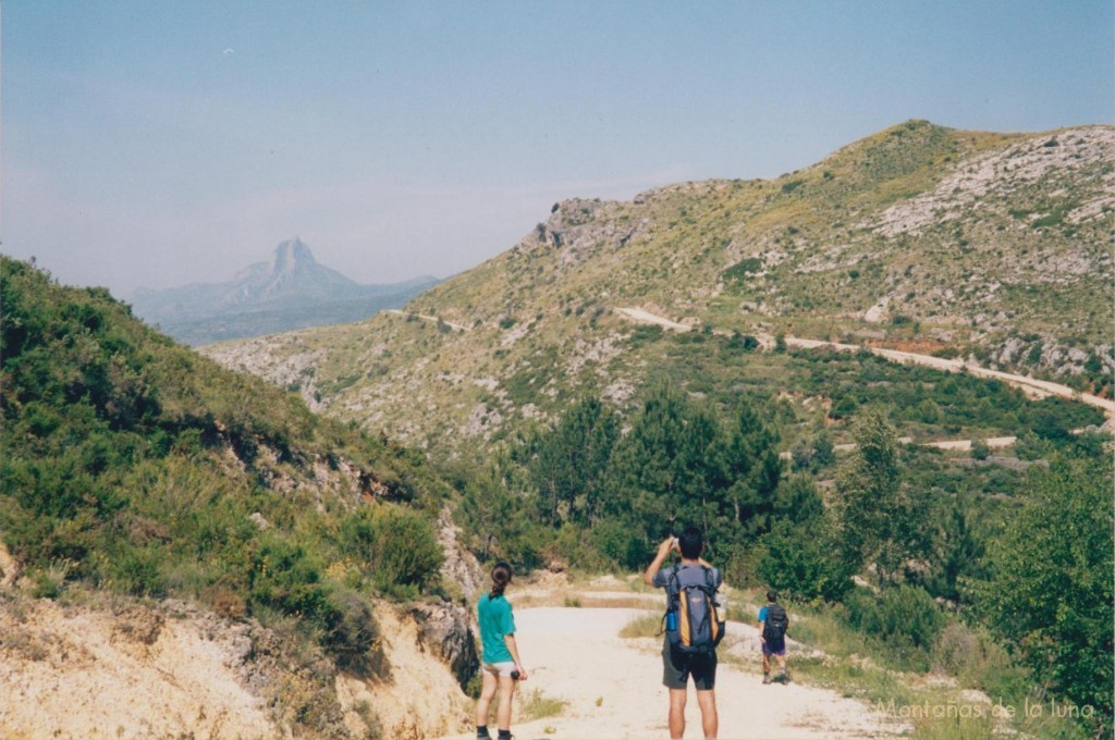 El Benicadell al fondo