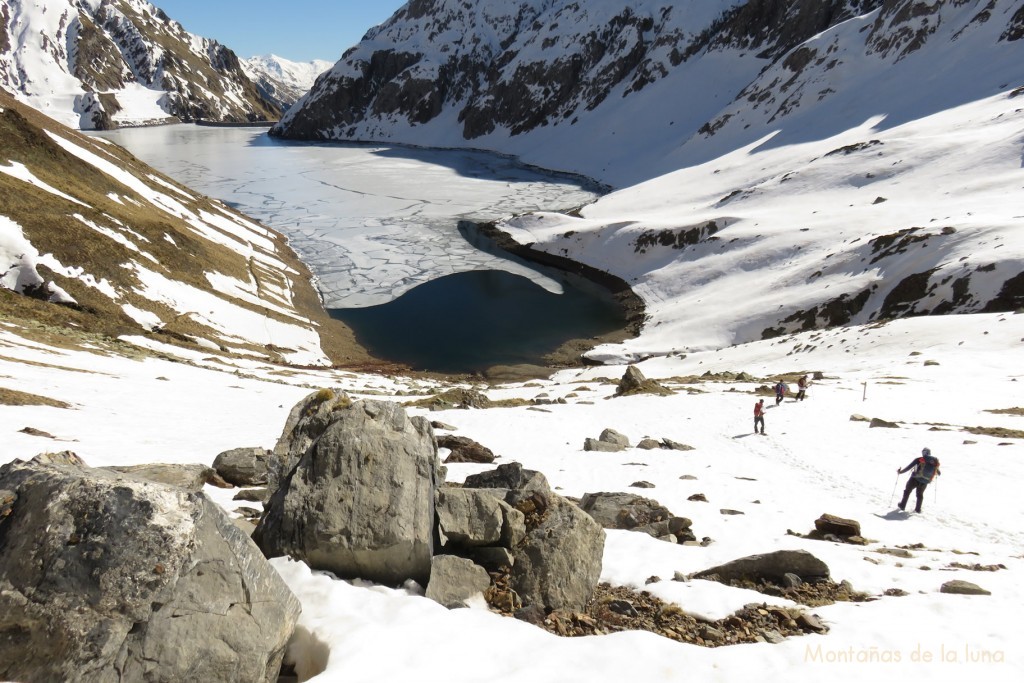 Bajando al Estany de Llauset