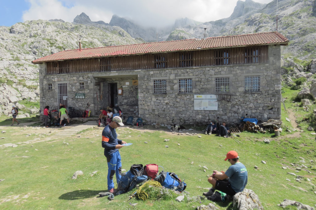 Refugio de Vegarredonda, 1.410 mts.