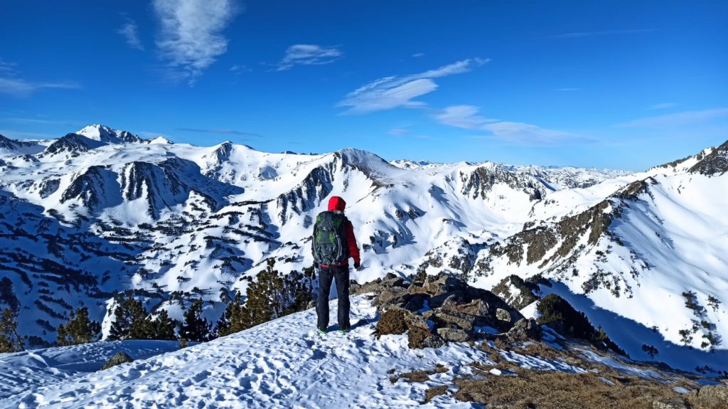 Joaquín en la cima del Puig del Pla de Bernat, 2.438 mts.